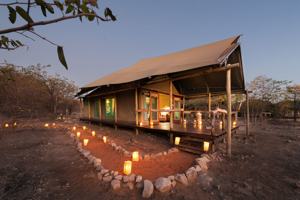 Ongava Tented Camp - All-Inclusive オカウクエジョ エクステリア 写真
